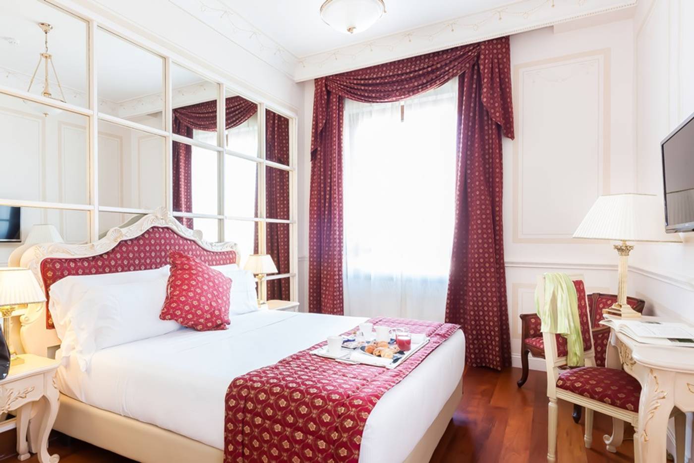 Radisson-Blu-Ghr-Hotel-Rome-General-view-35