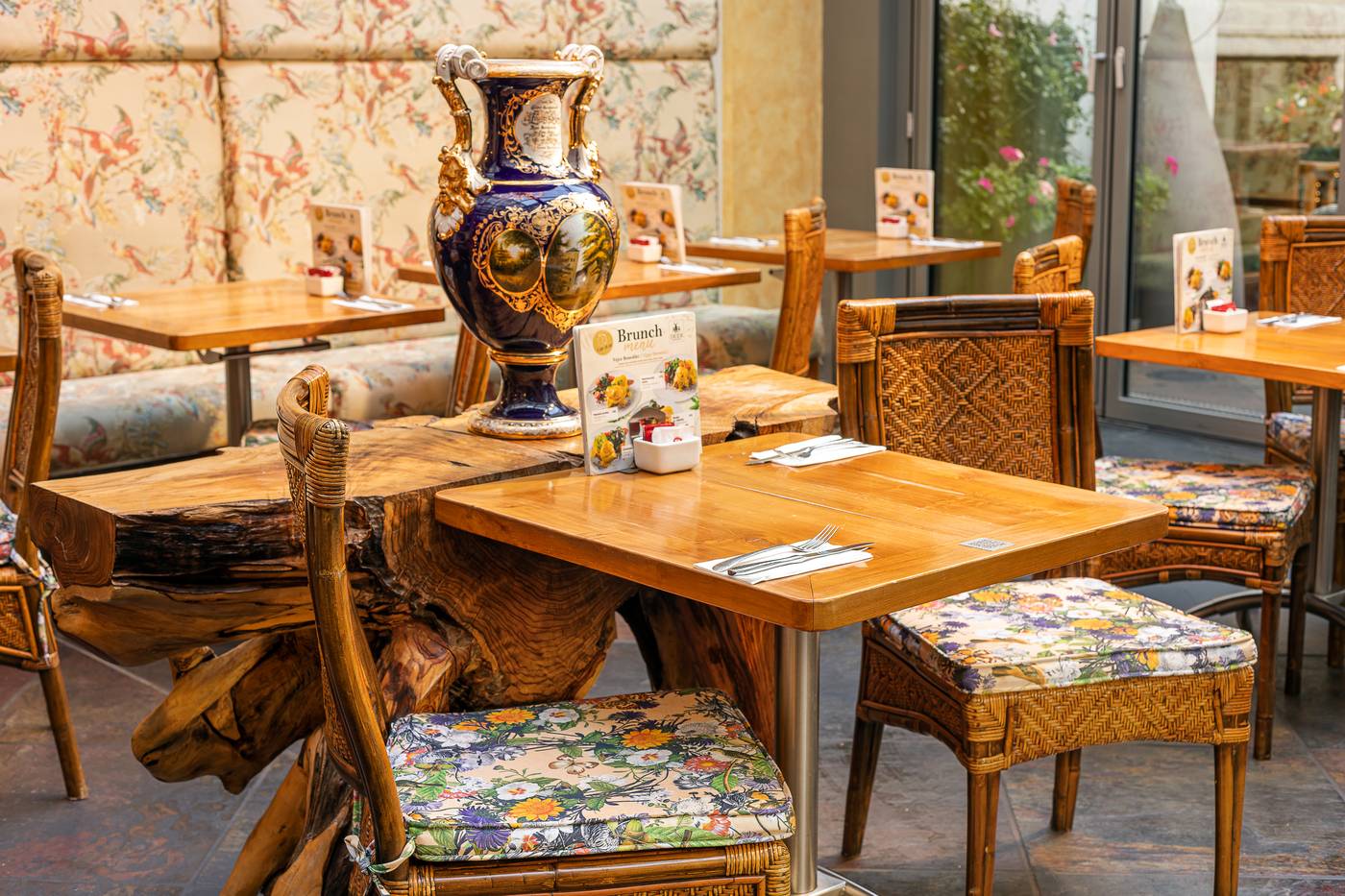 Iron-Gate-Hotel---Suites-Prague-by-BHG-Restaurant-25