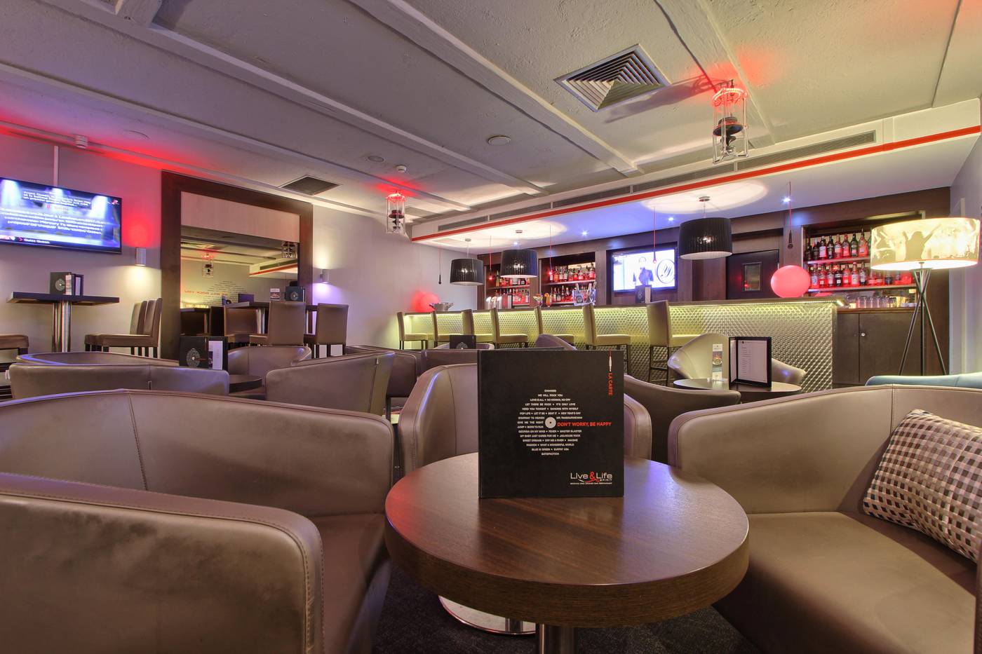 Mercure-Paris-Velizy-Bar-7