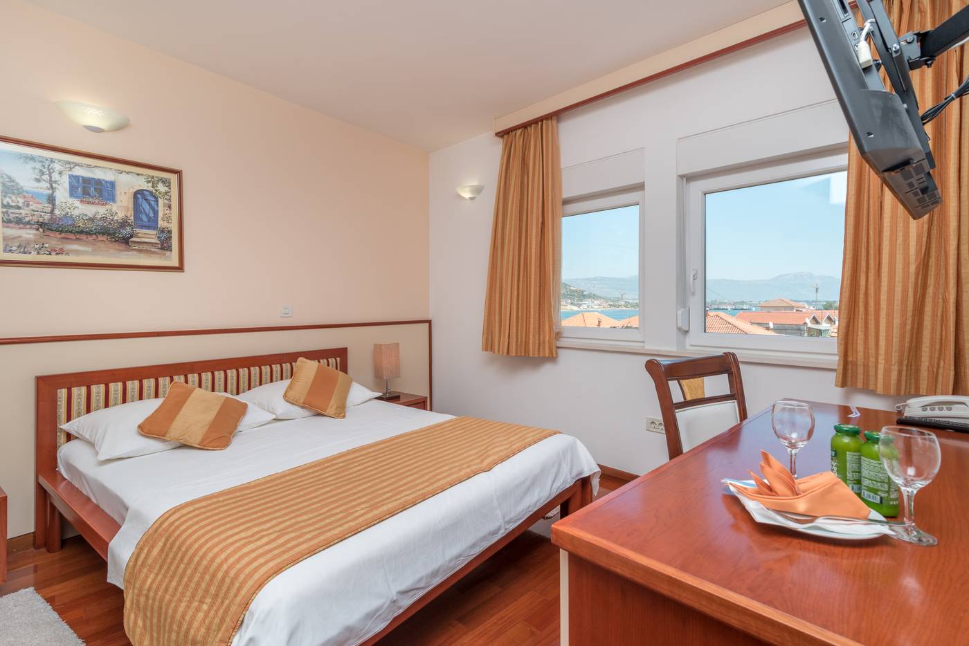 Palace-Trogir-Room-8