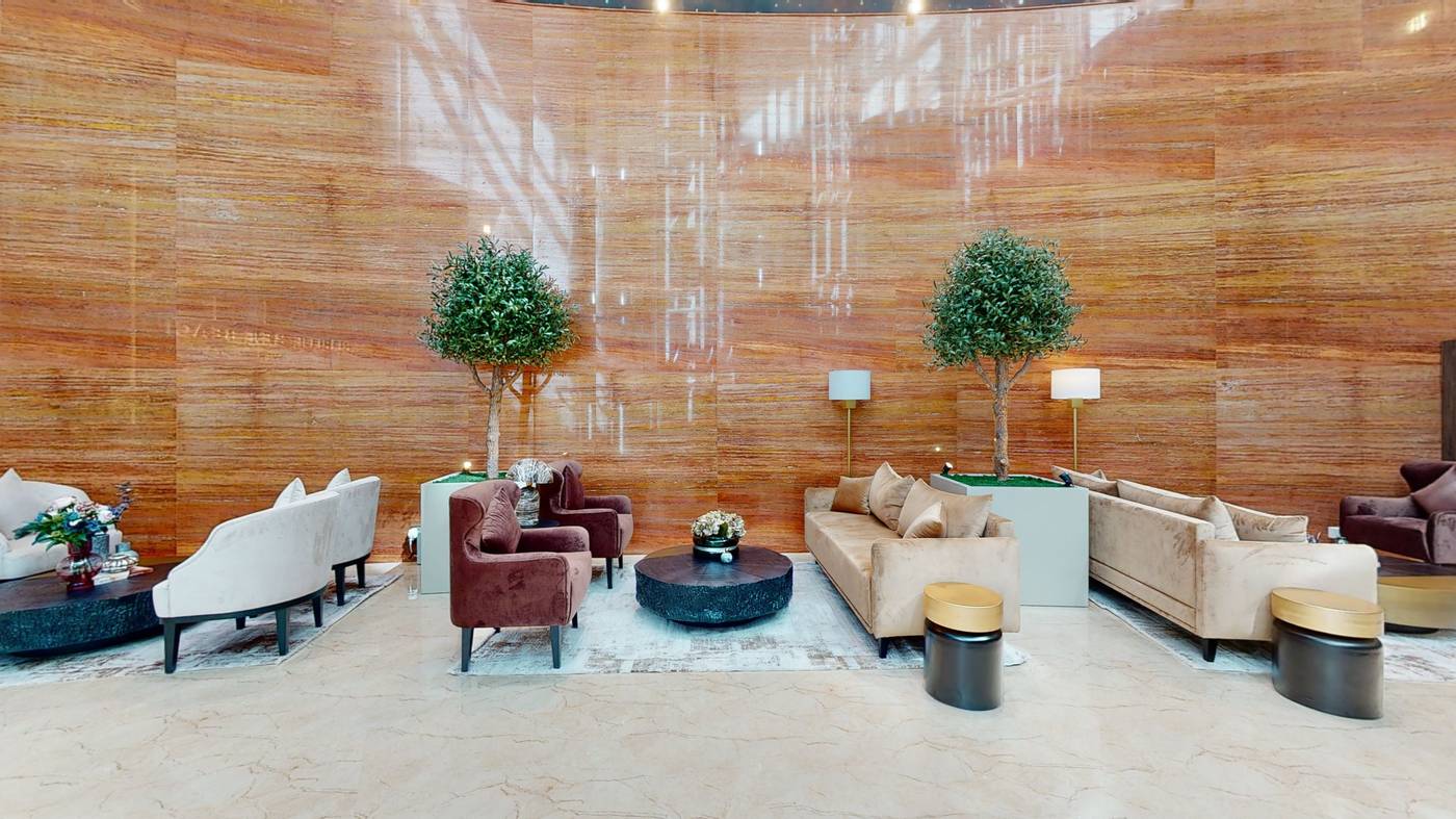 Oasis-Beach-Tower-Serviced-Lobby-31