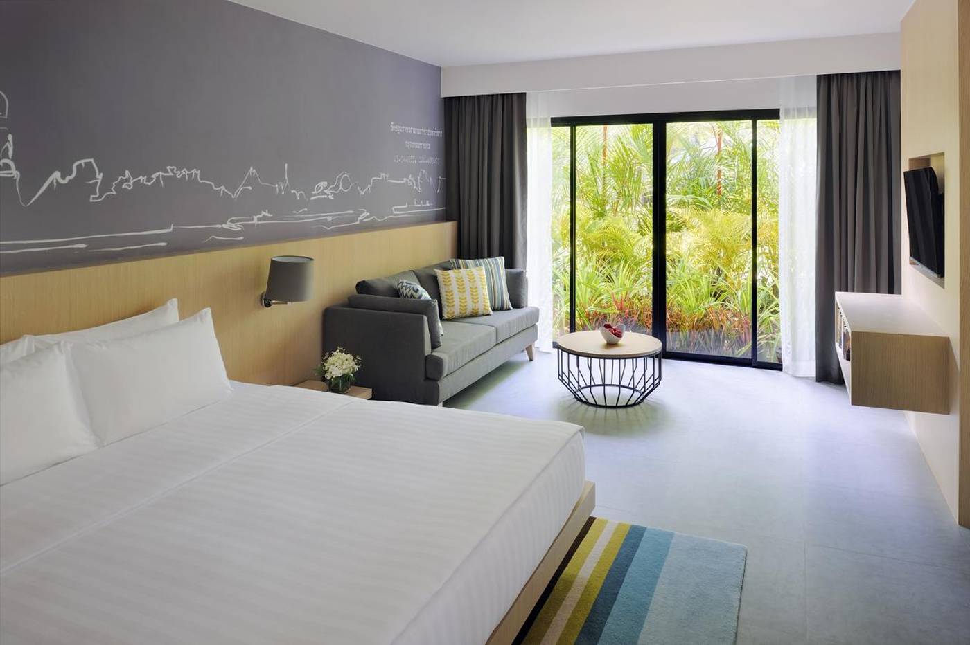 Movenpick Resort & Spa Karon Beach Phuket