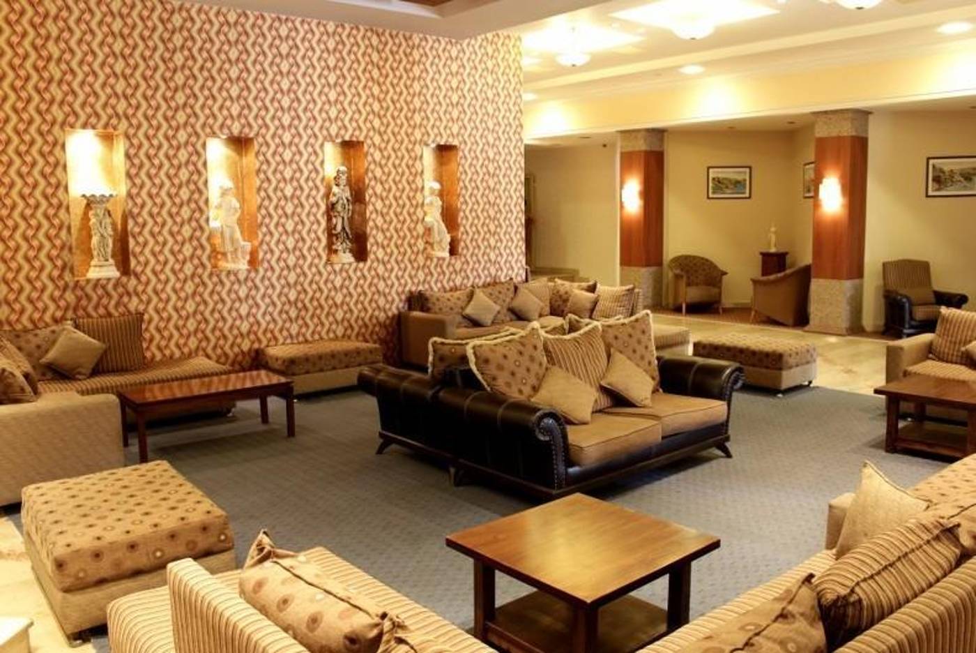 Cle Resort Hotel
