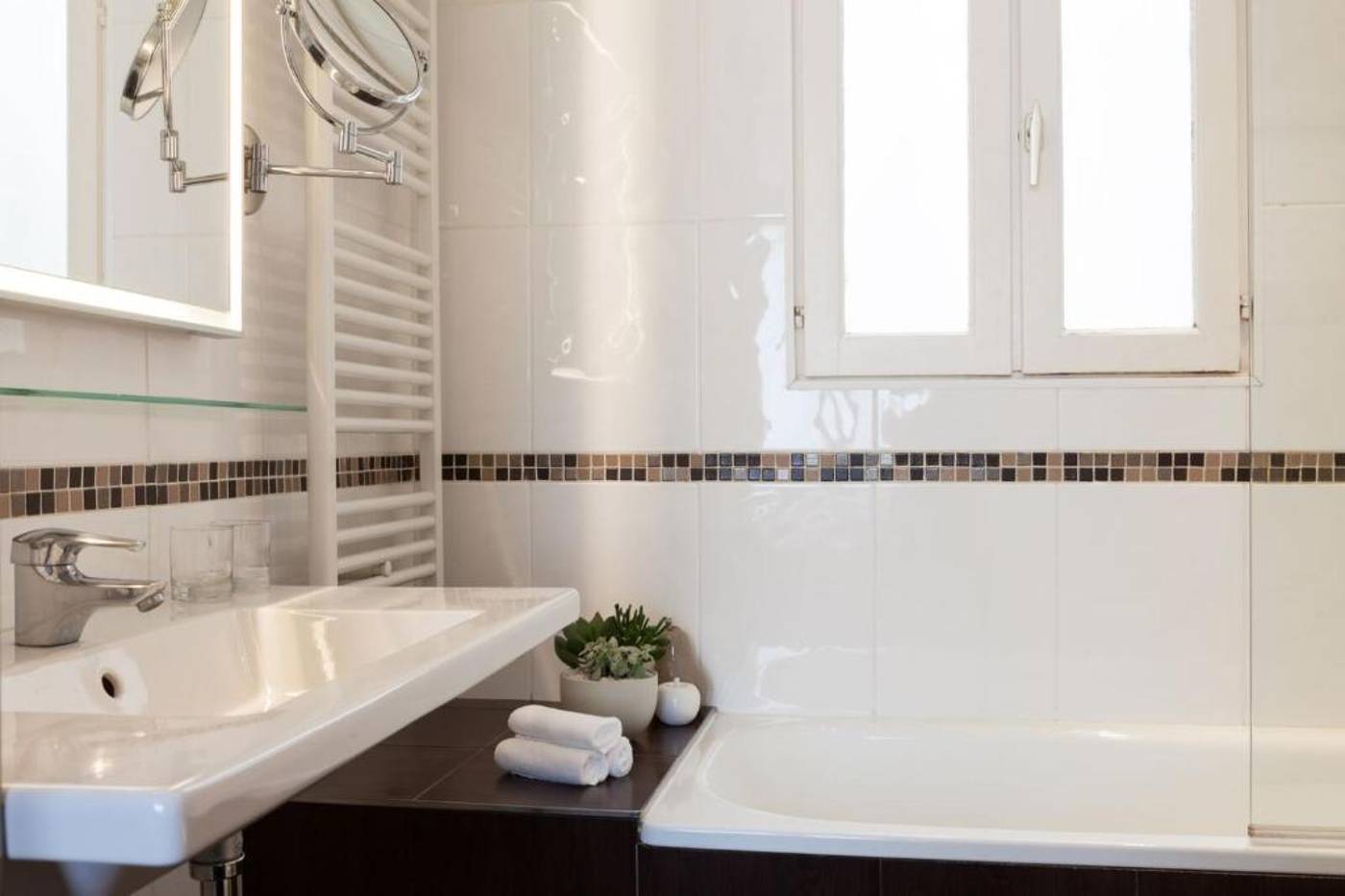 Hotel-Acropole-Room-25