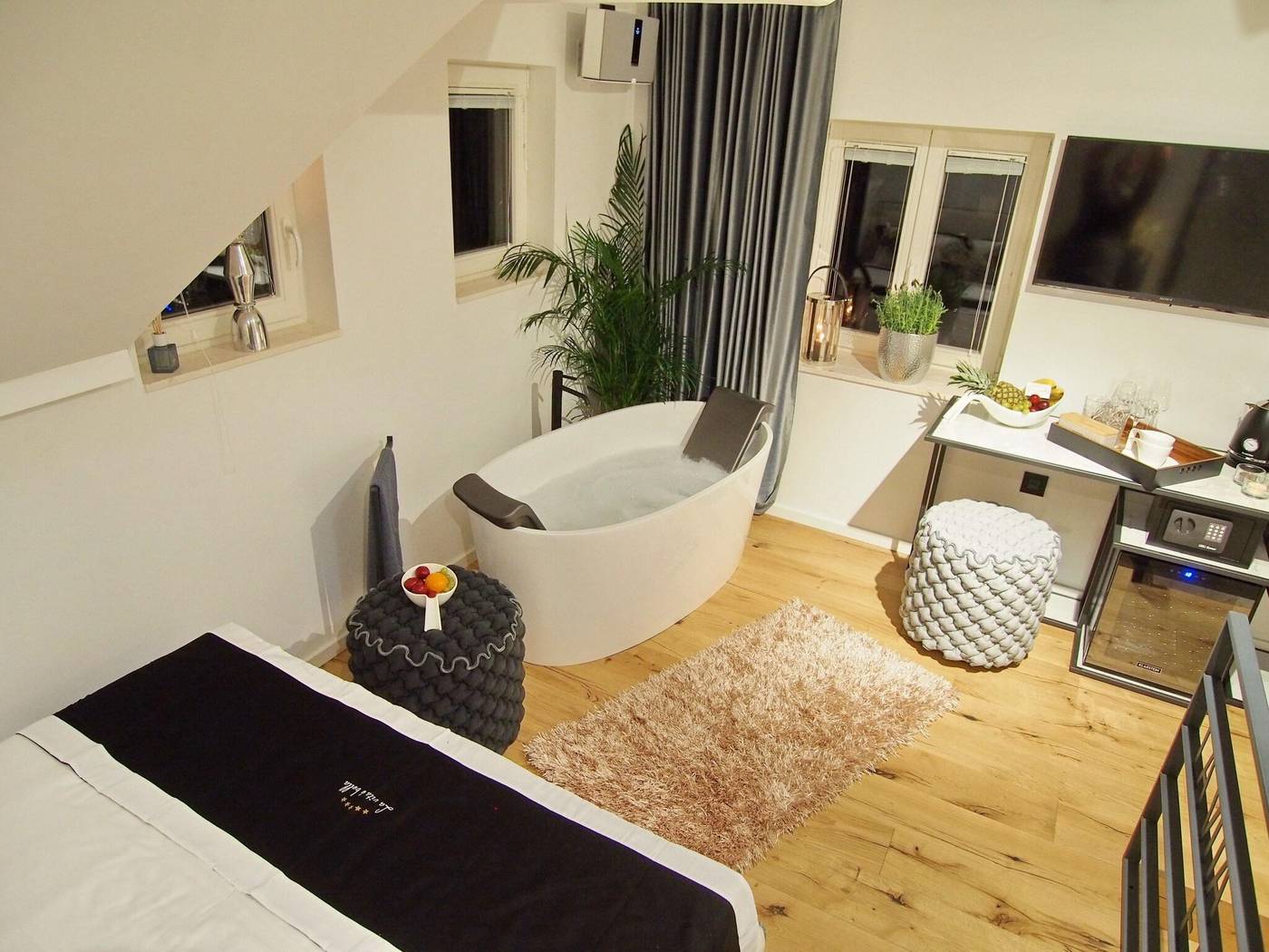 La-Vita-E-Bella-Ii-Room-26