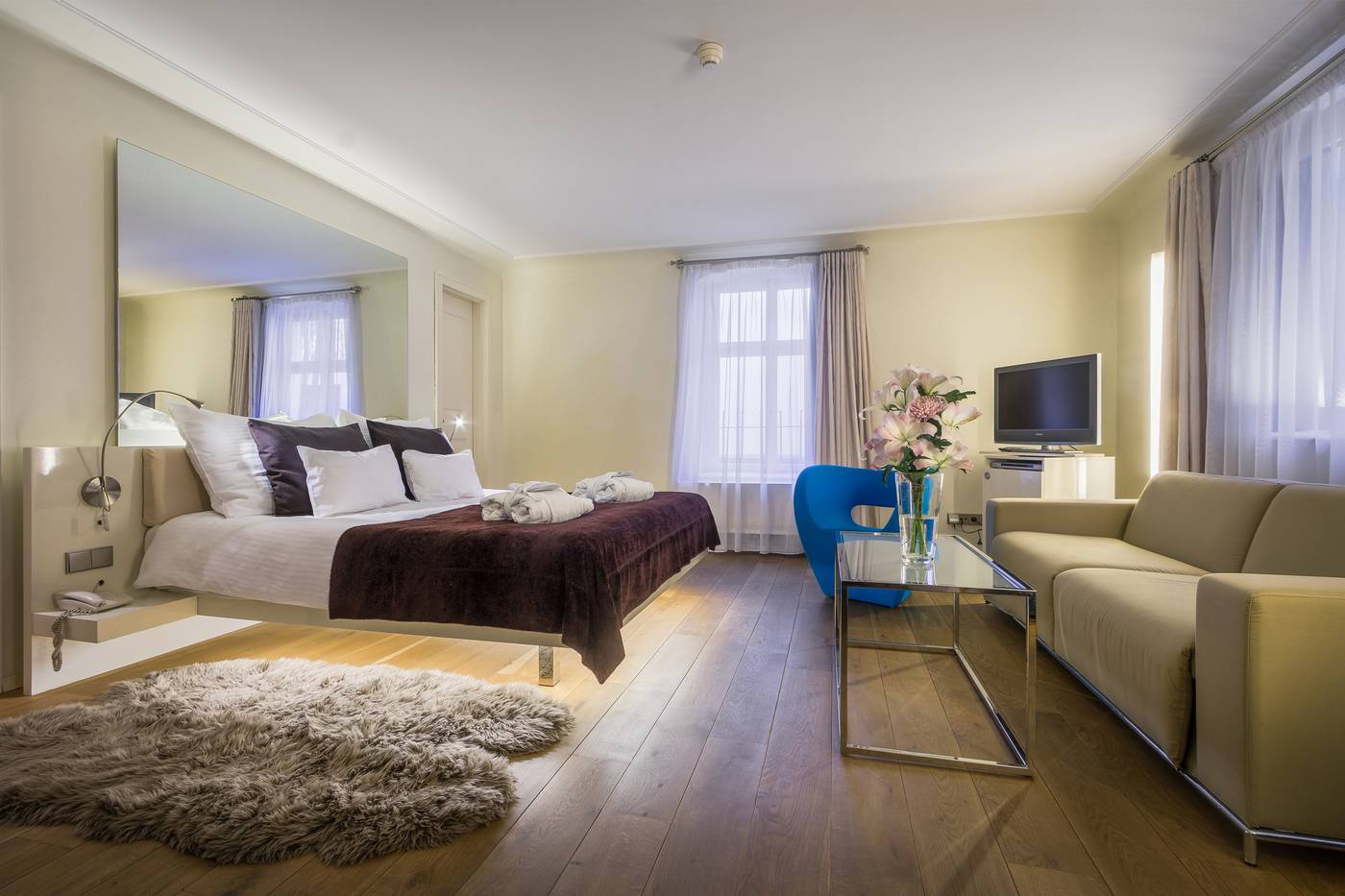 Three-Storks-Hotel-Room-12