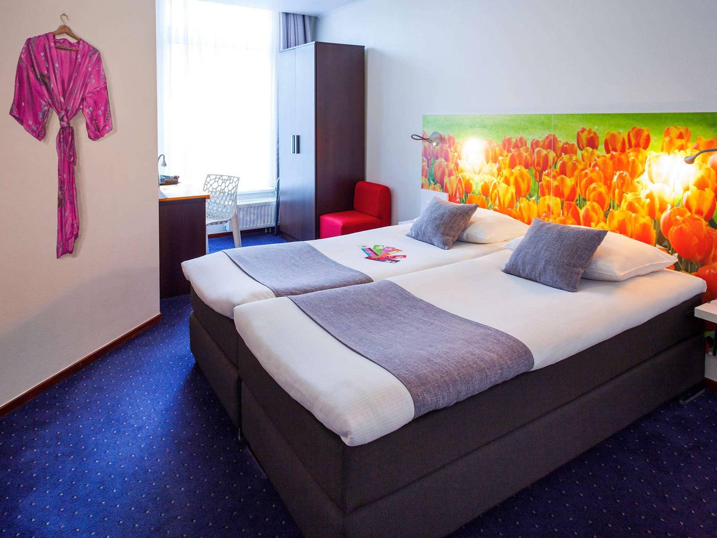 ibis-Styles-Amsterdam-City-Room-18