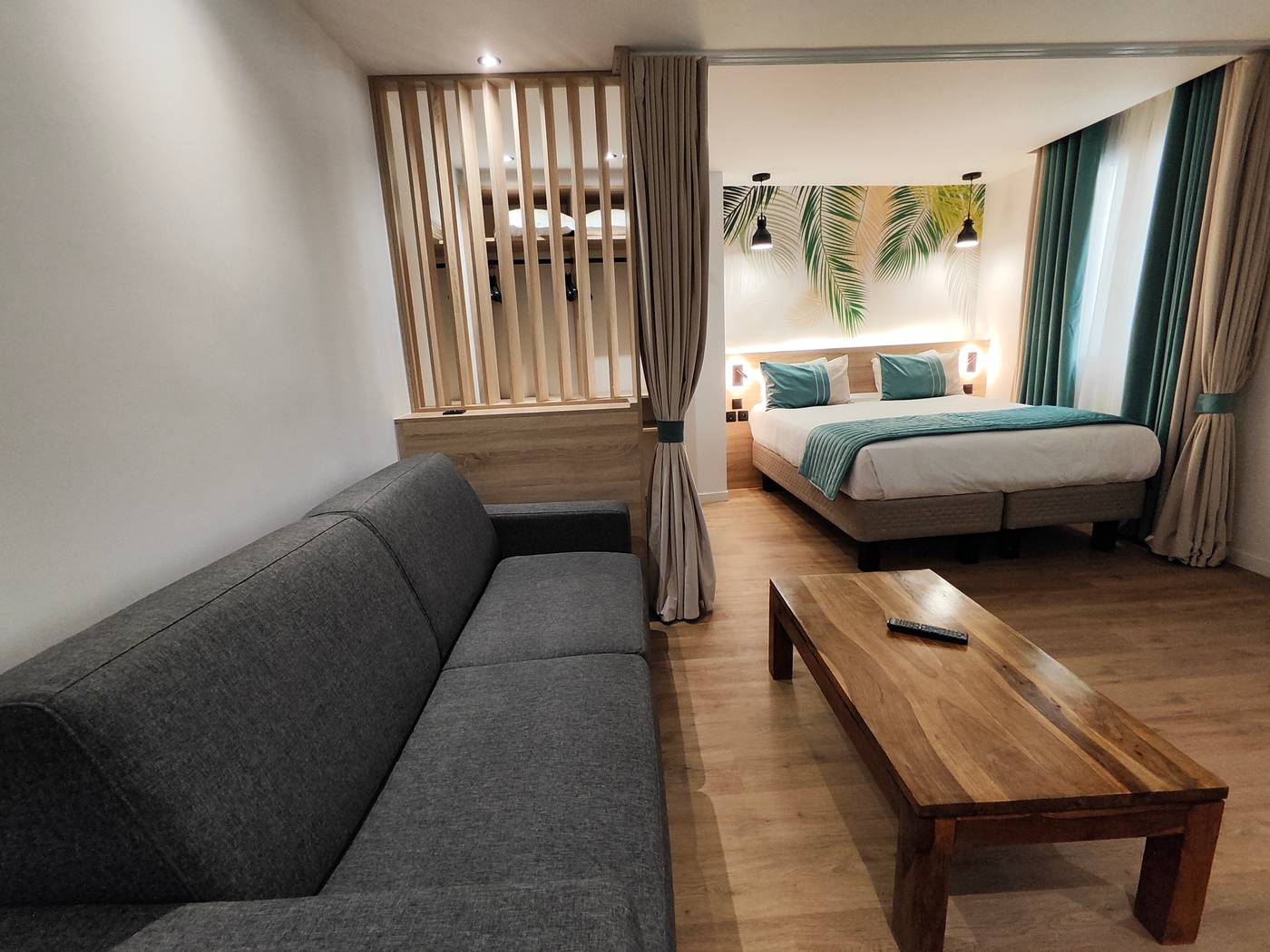 Atelier-Montparnasse-Room-8