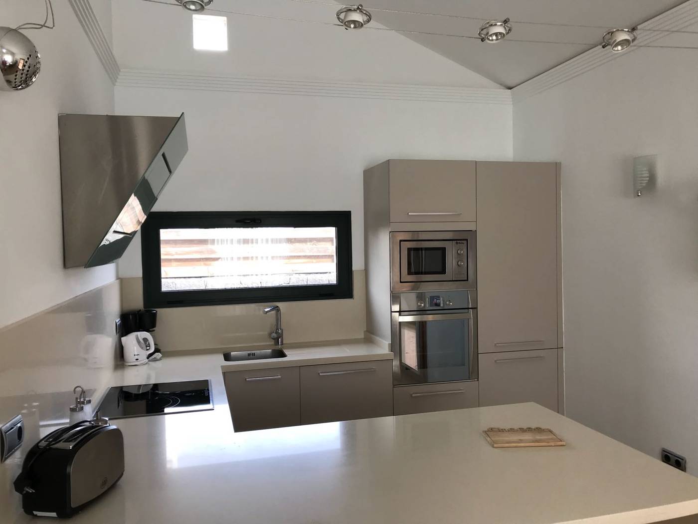 Villas Camelot Holiday Homes by Livvo