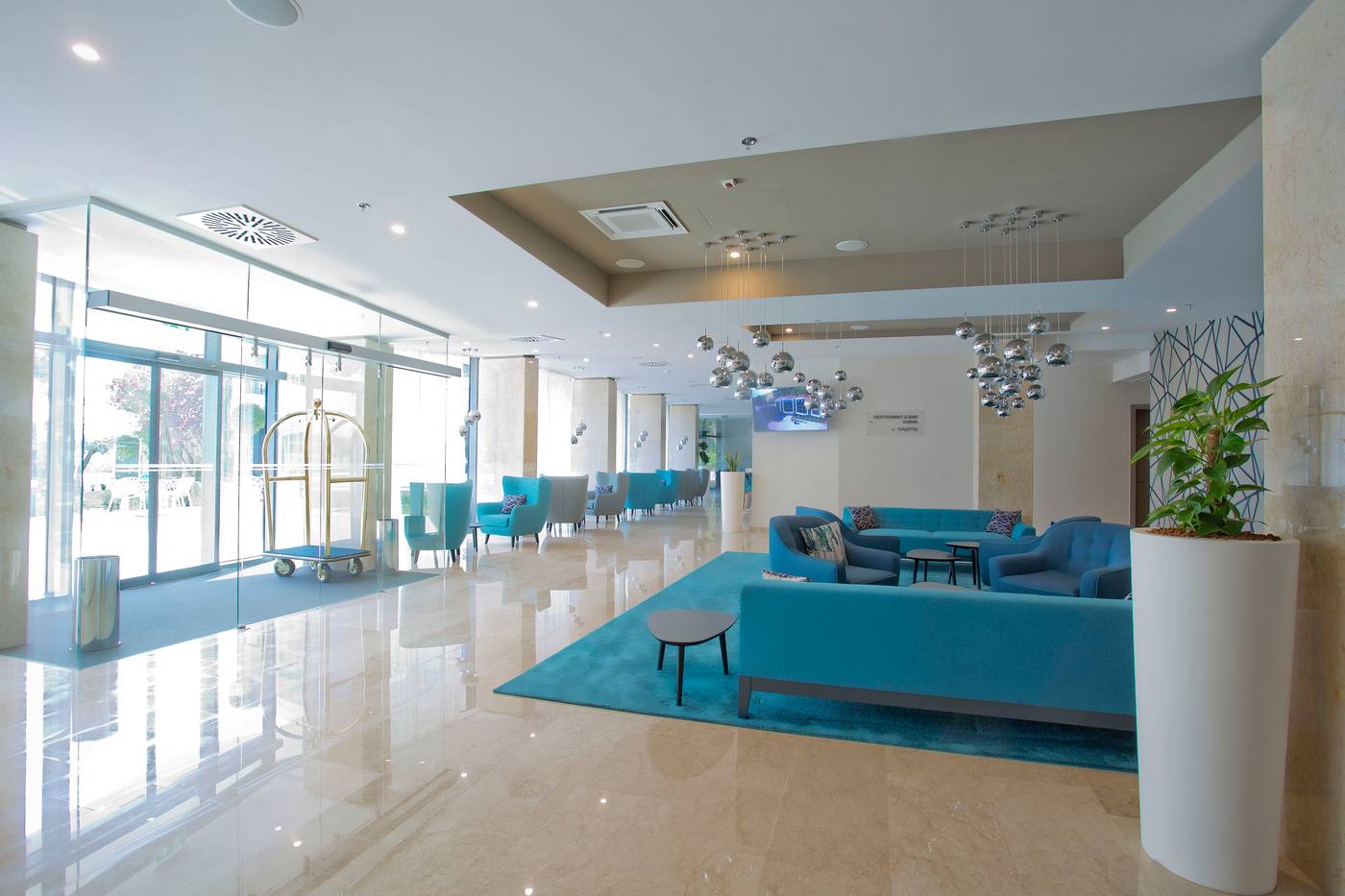 Hotel-Mlini-Lobby-40