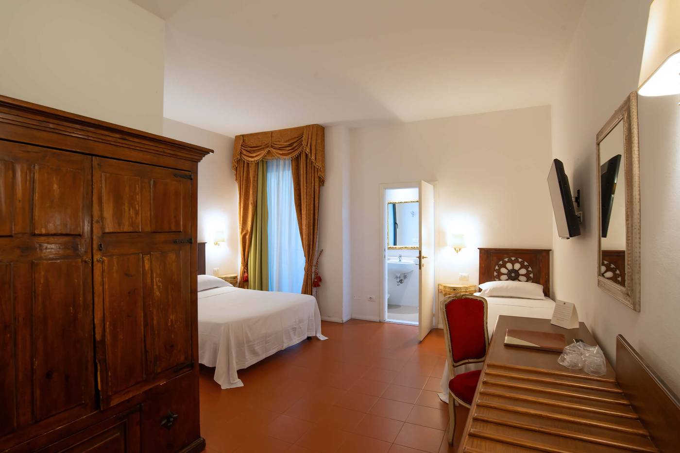 Machiavelli-Palace-Room-54