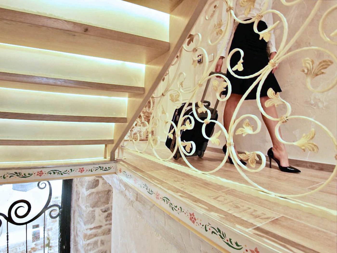 Heritage-Palace-Varos---Quaint---Elegant-Hotels-Bar-54