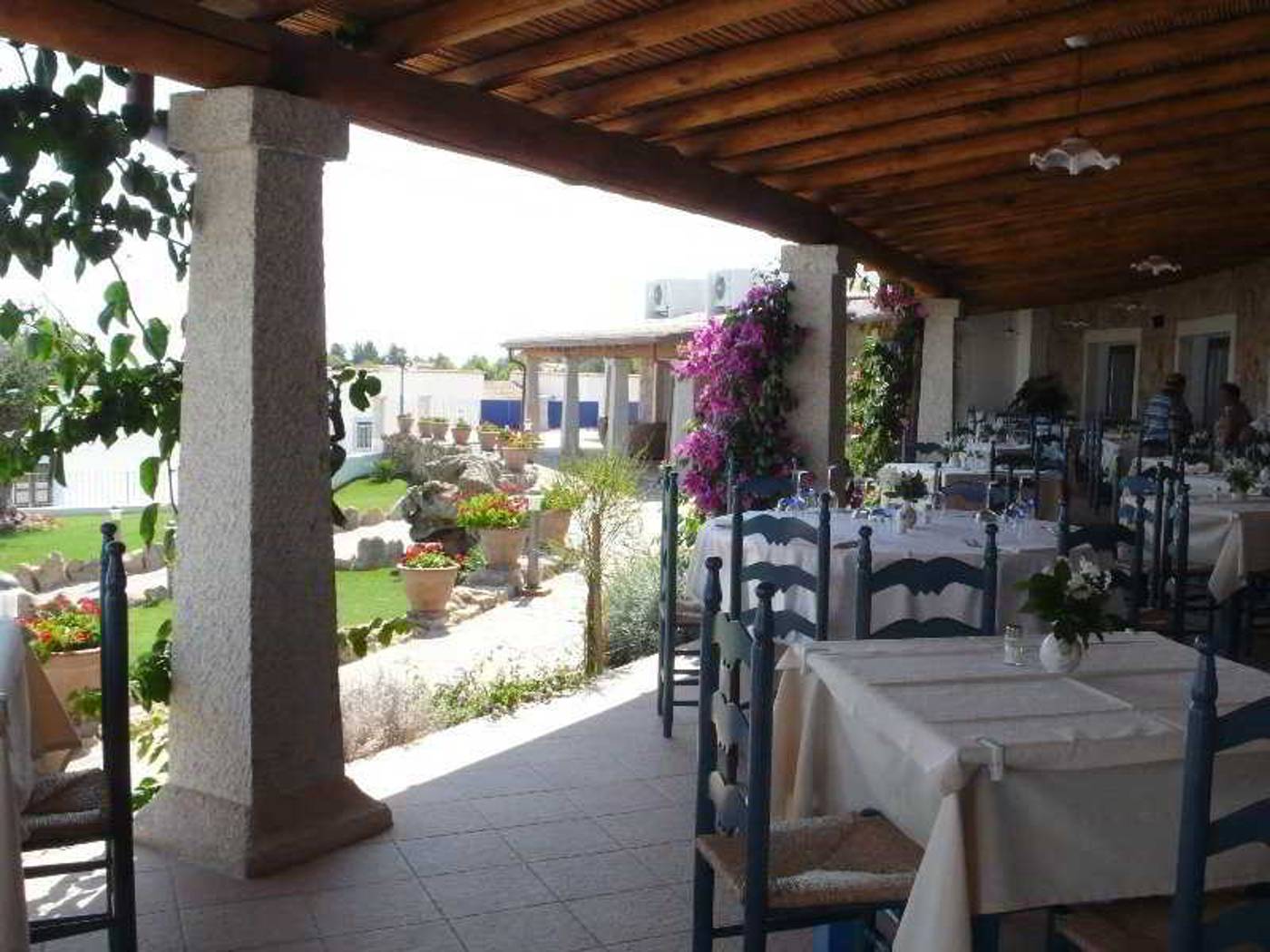 Nuraghe-Arvu-Restaurant-21