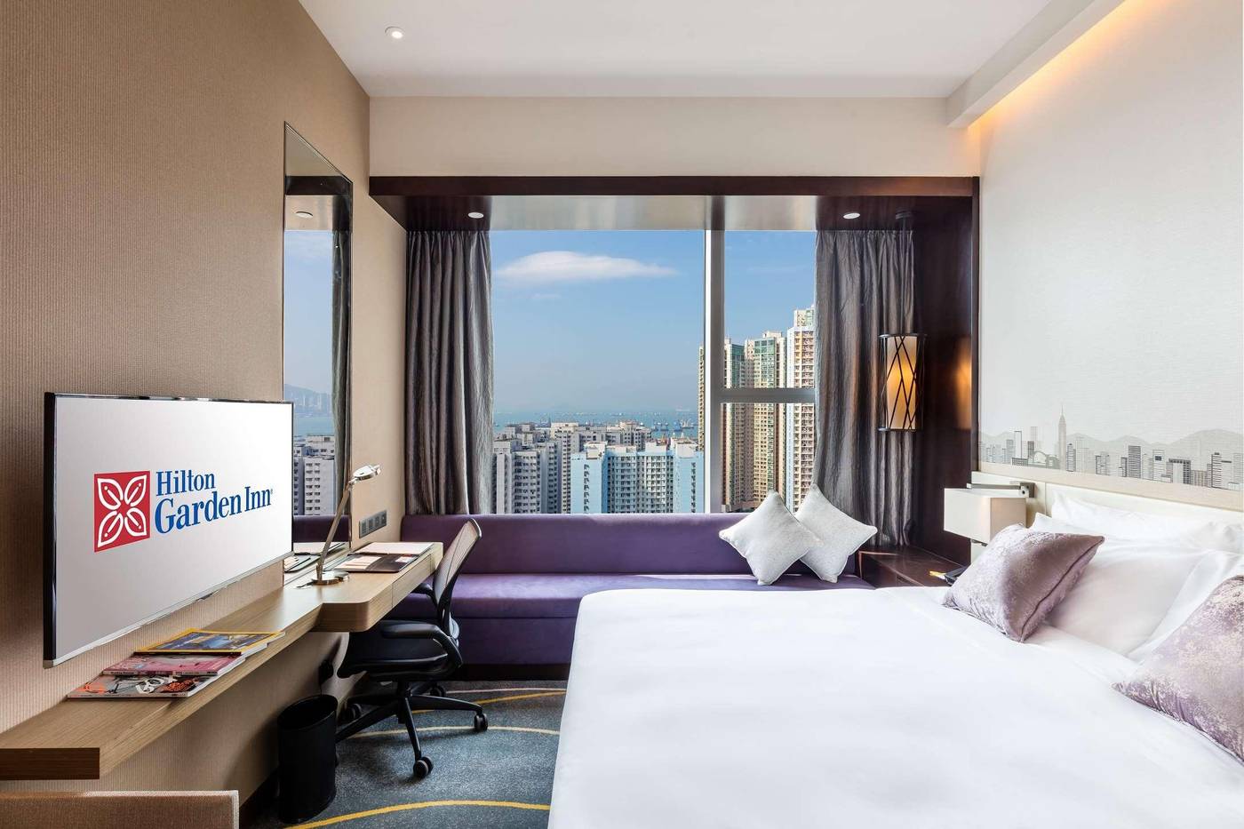 Hilton-Garden-Inn-Hong-Kong-Mongkok-Room-10