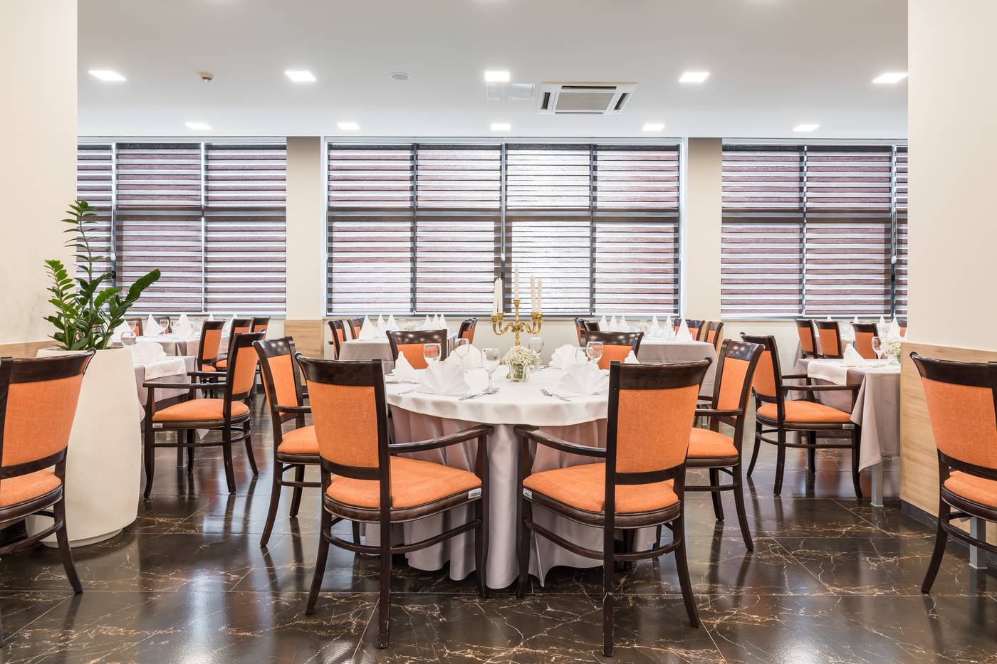 Hotel-Mondo-Restaurant-33