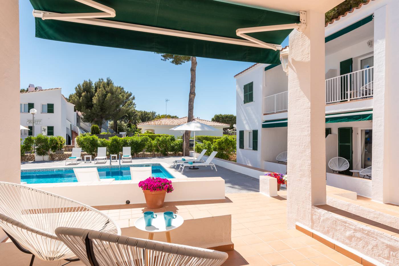 Annabels-I---II-Terrace-4