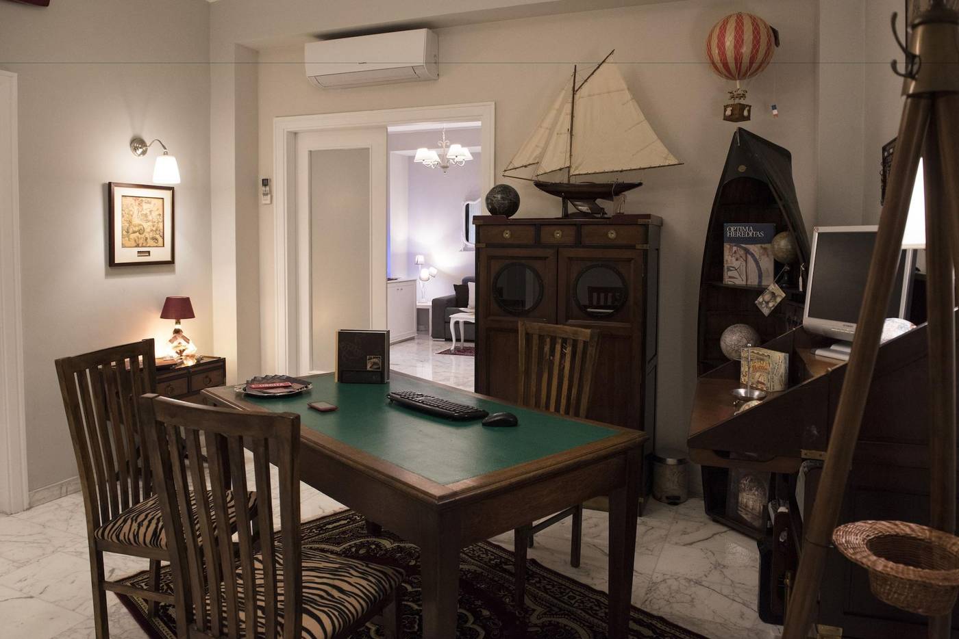 Authentic-Sweet-Home-Room-17