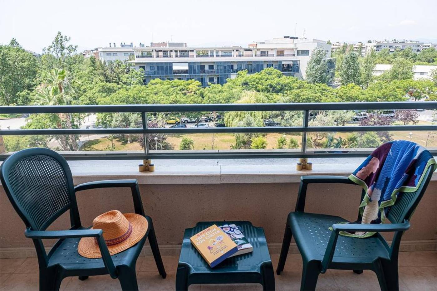 California-Palace-Room-14