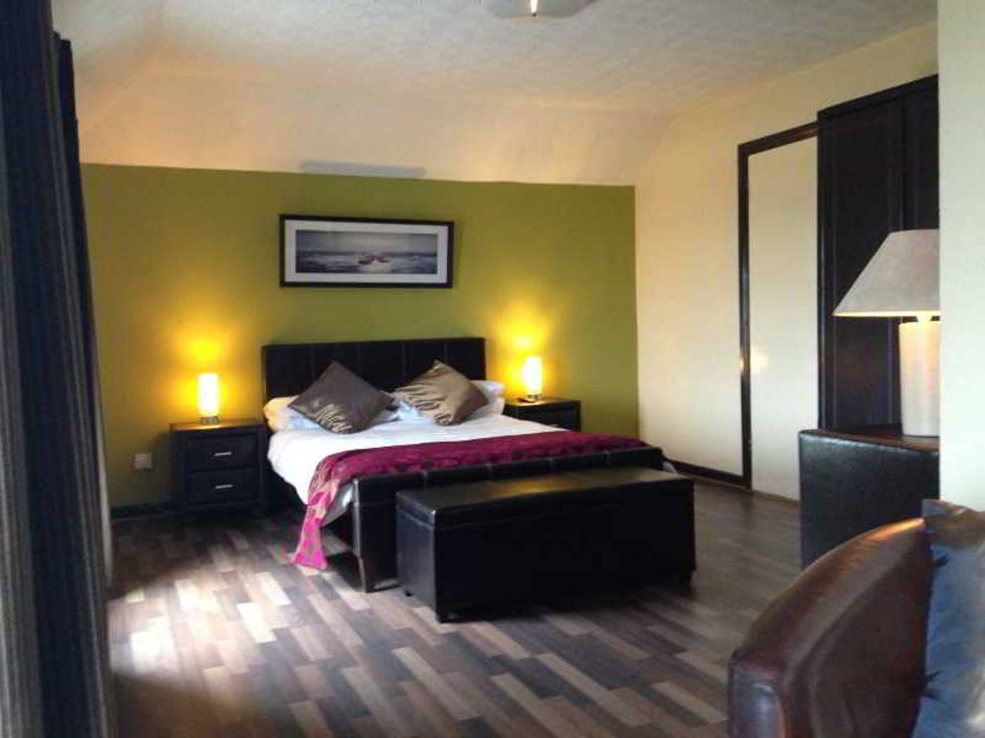 Maddens Bridge Bar and Restaurant - Ireland - co donegal - Room - 9
