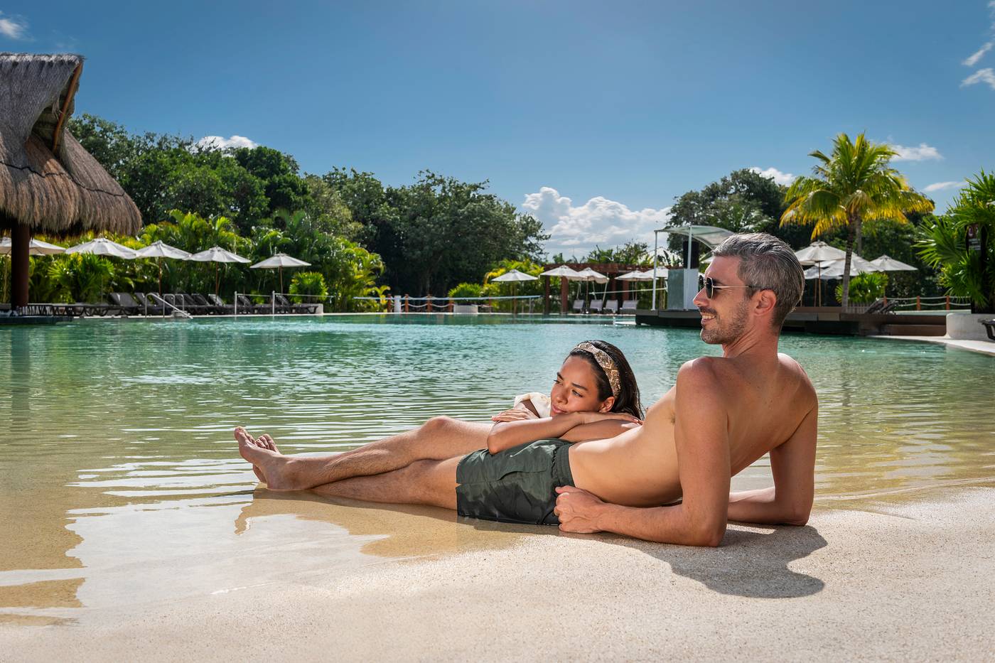 Ocean-Riviera-Paradise-El-Beso---Adults-Only-Pool-10