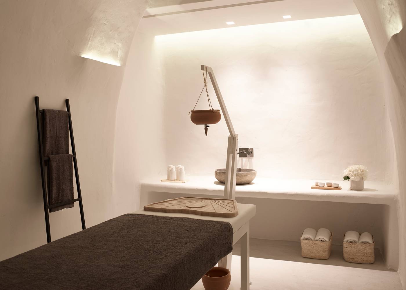 Knossos-Beach-Bungalows-Suites-Resort---Spa-Sports-and-Entertainment-70