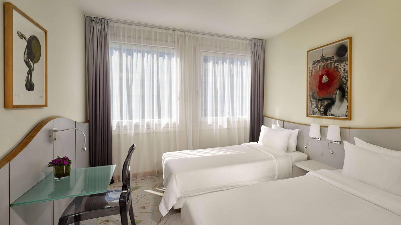 Park-Plaza-Berlin-Kudamm-Room-14