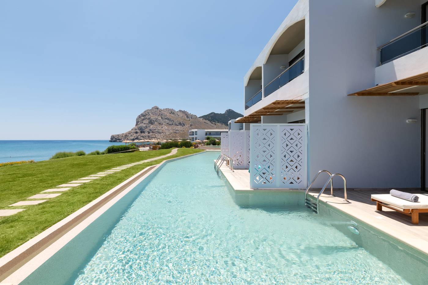 Paralos Rodos Lifestyle