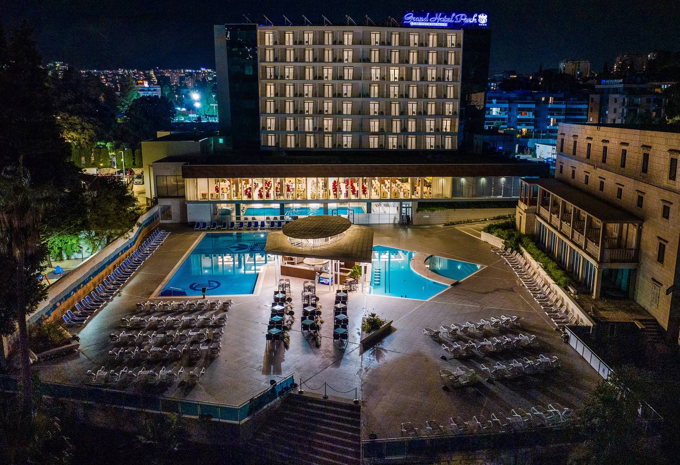Grand-Hotel-Park-Pool-2