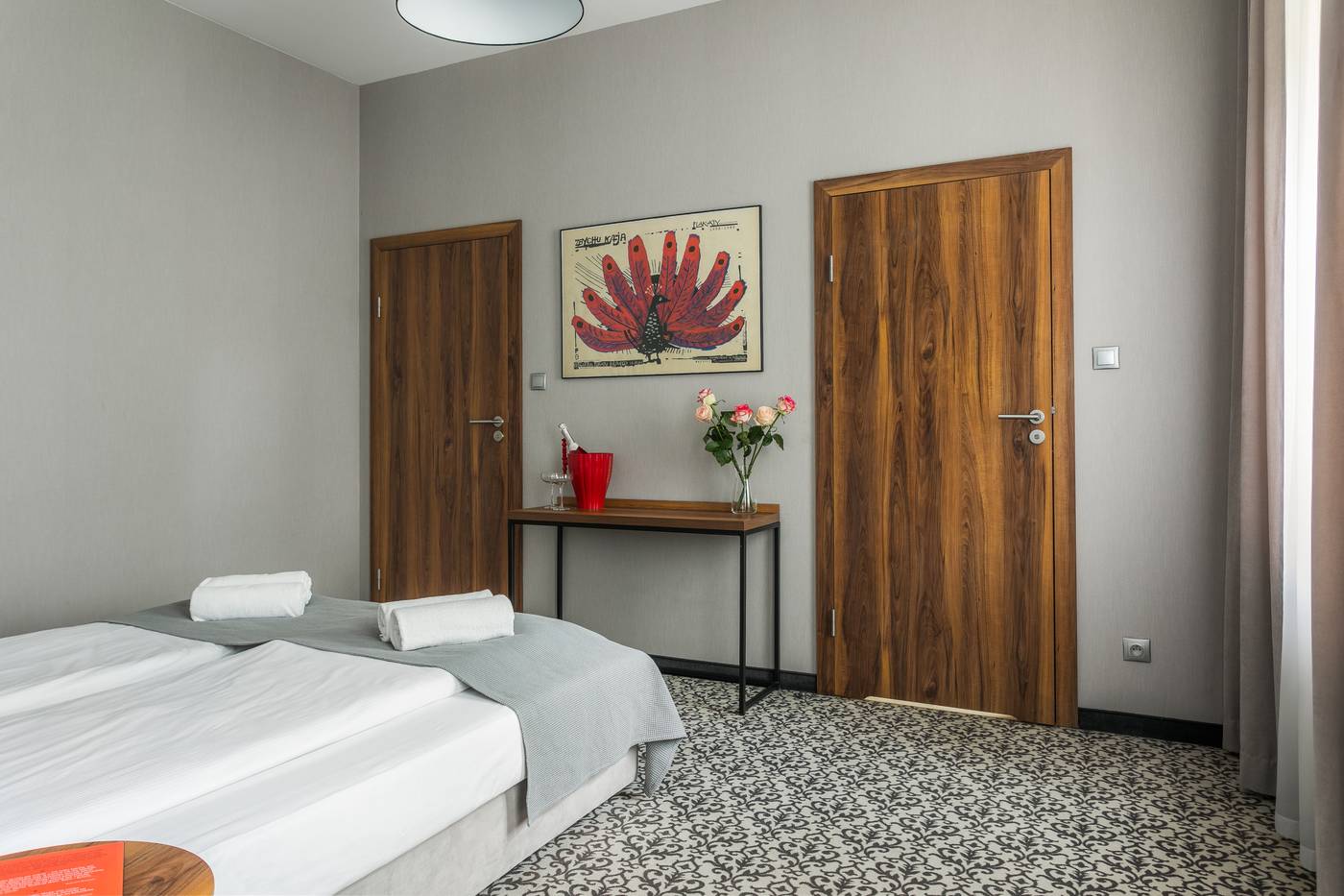 No-23-Premium-Aparthotel-Room-32
