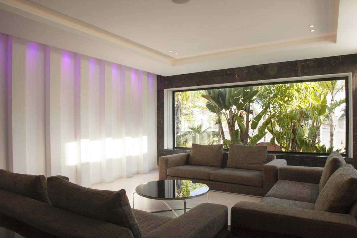 Christofinia-Hotel-Lobby-39