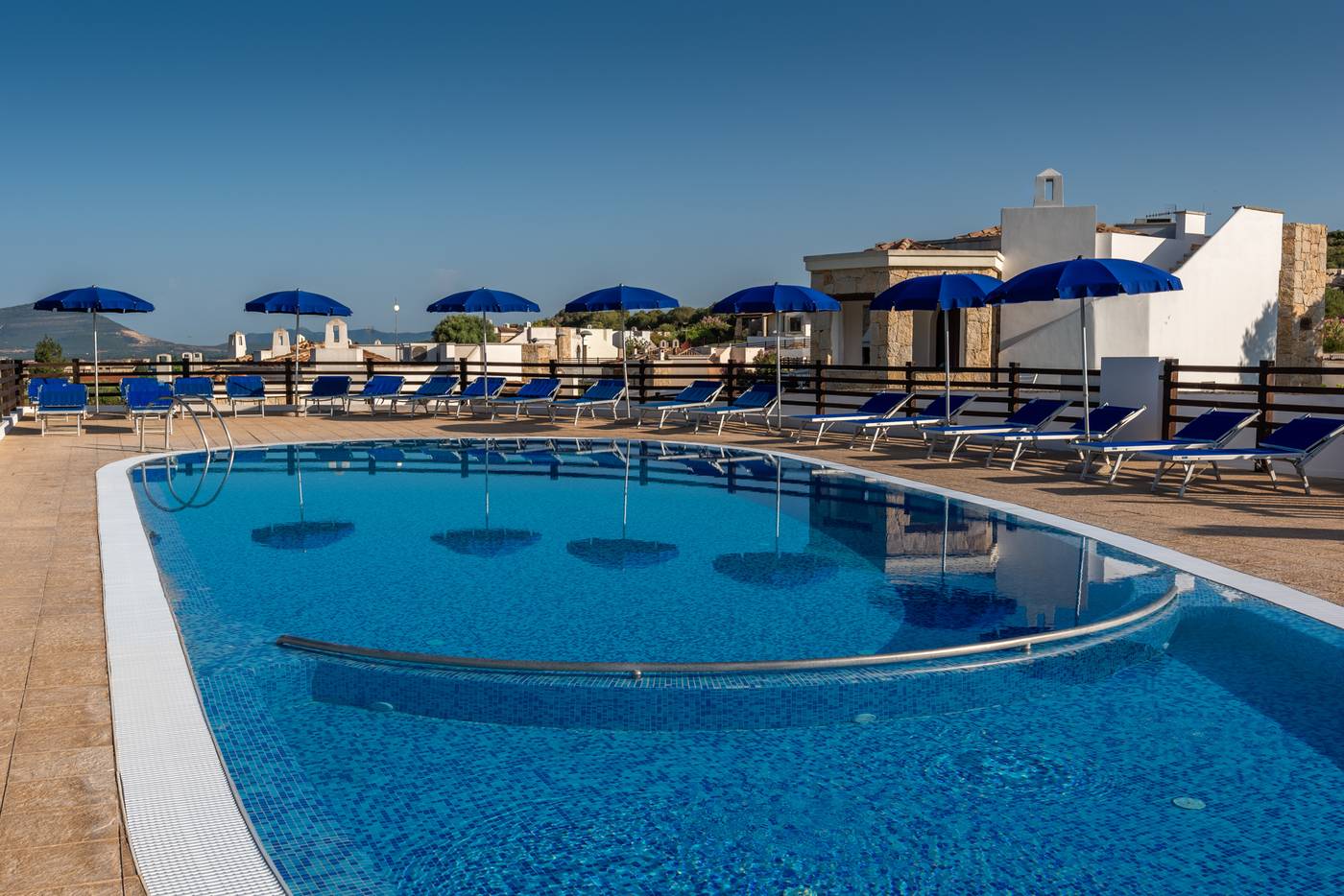 Vista-Blu-Resort-Pool-8