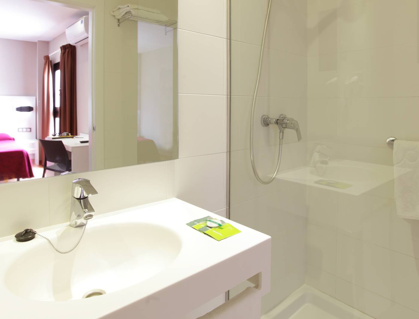 Alameda-Hotel-Room-22