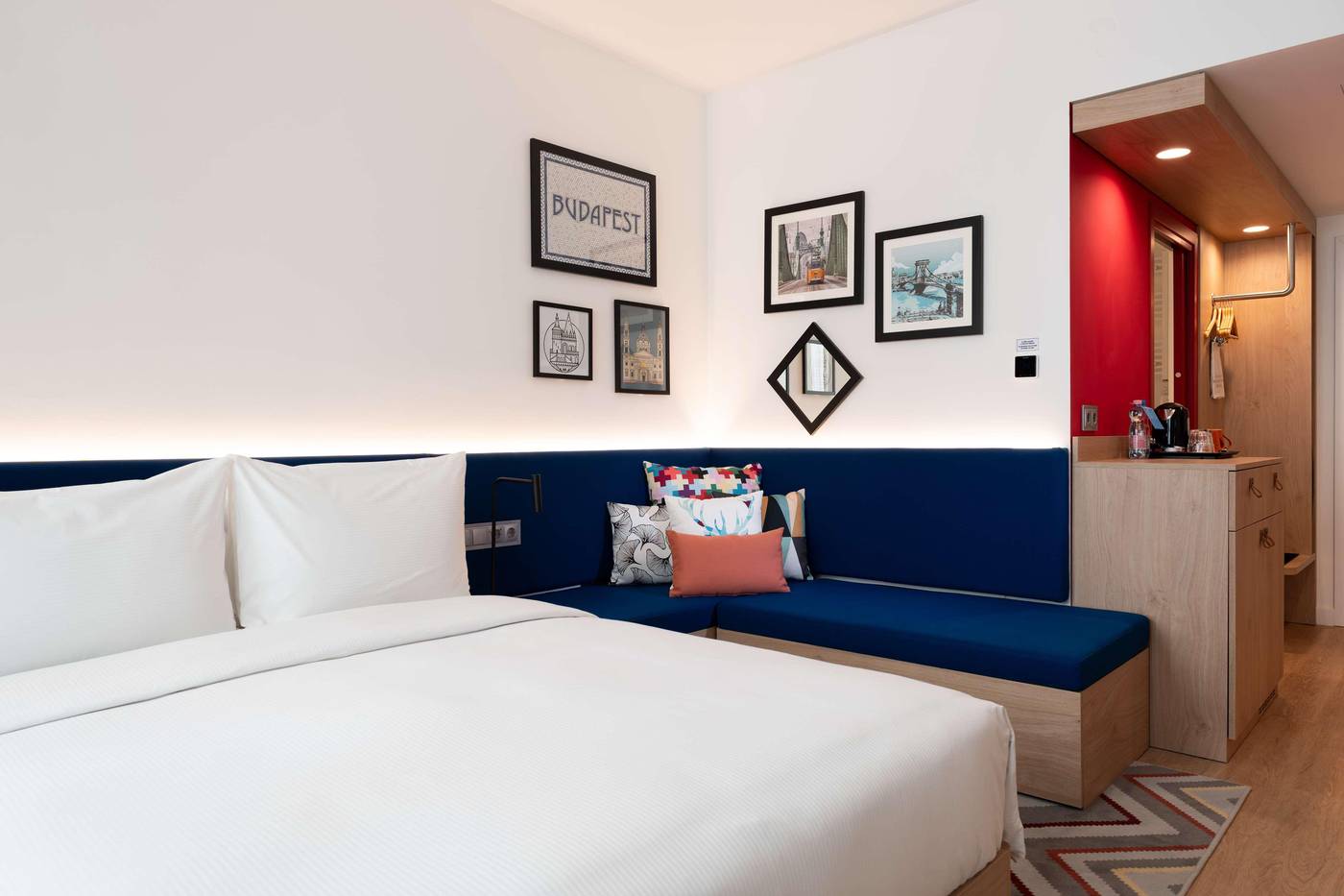 Hampton-By-Hilton-Budapest-City-Centre-Room-10