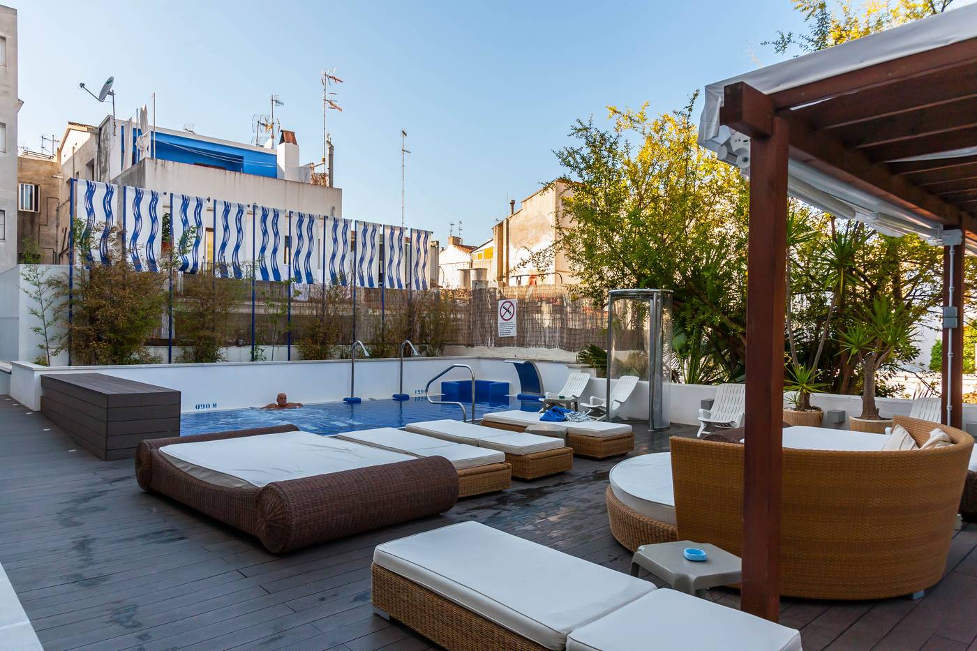 Platjador-Hotel-Pool-12