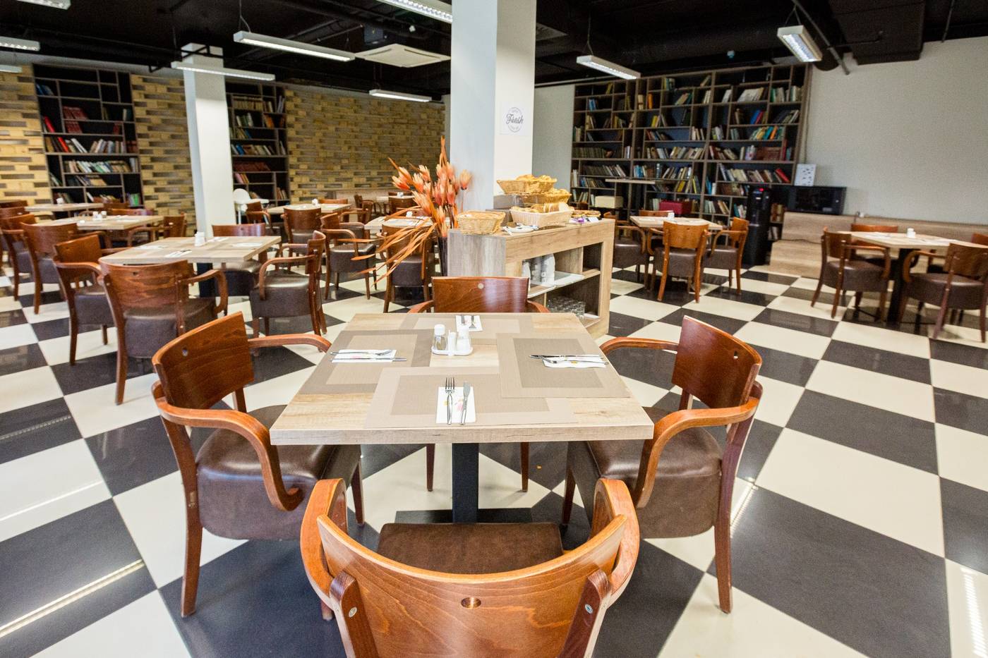 Di-Verdi-Imperial-Restaurant-24