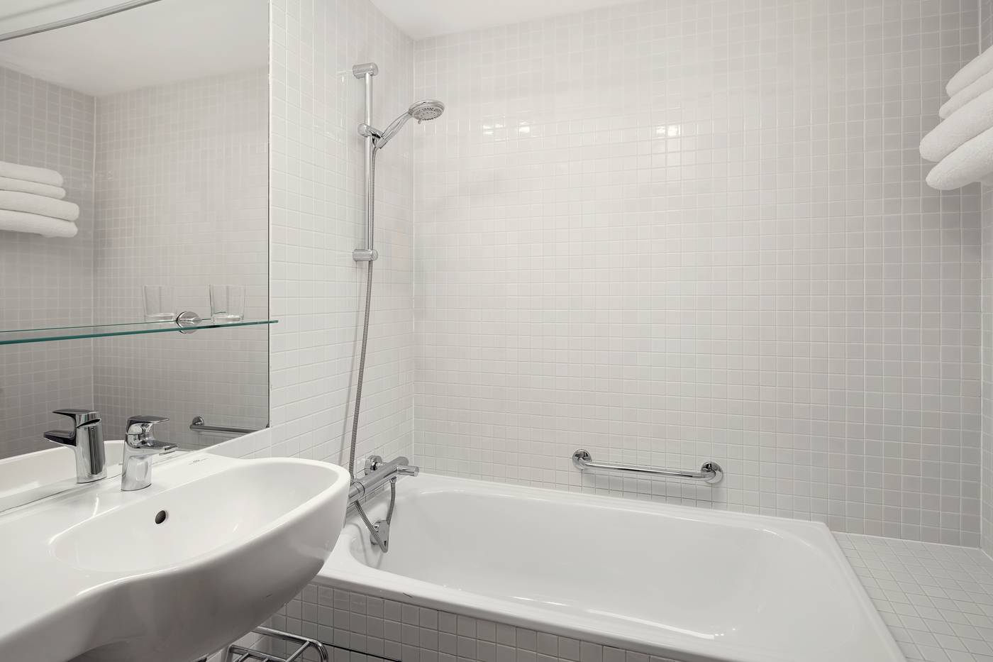 Design-Metropol-Hotel-Prague-Room-19