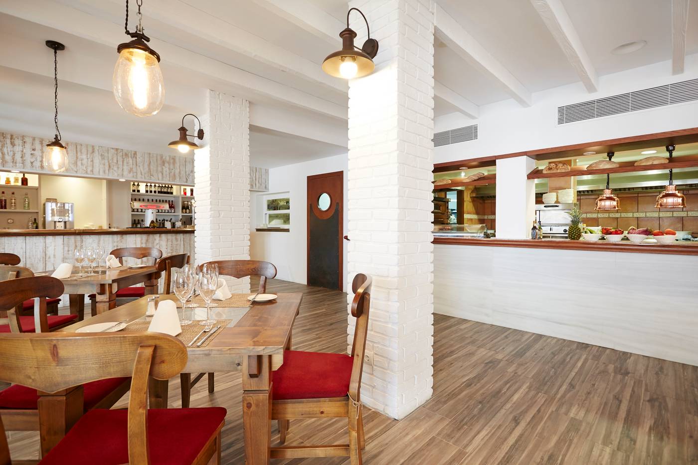 Insotel-Club-Tarida-Playa-Restaurant-44