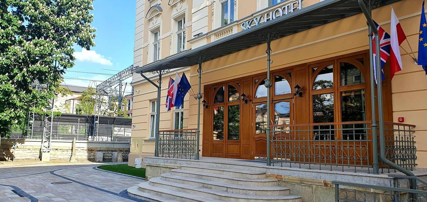 Sky-Hotel-Krakow-General-view-51