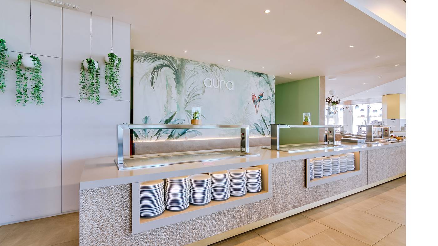 Auramar-Beach-Resort-Restaurant-44