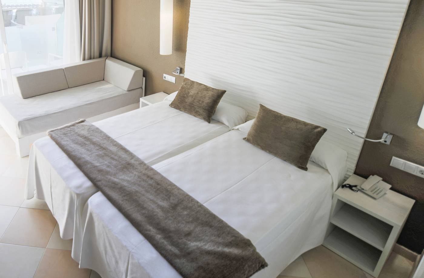 Augustus-Hotel-Room-19