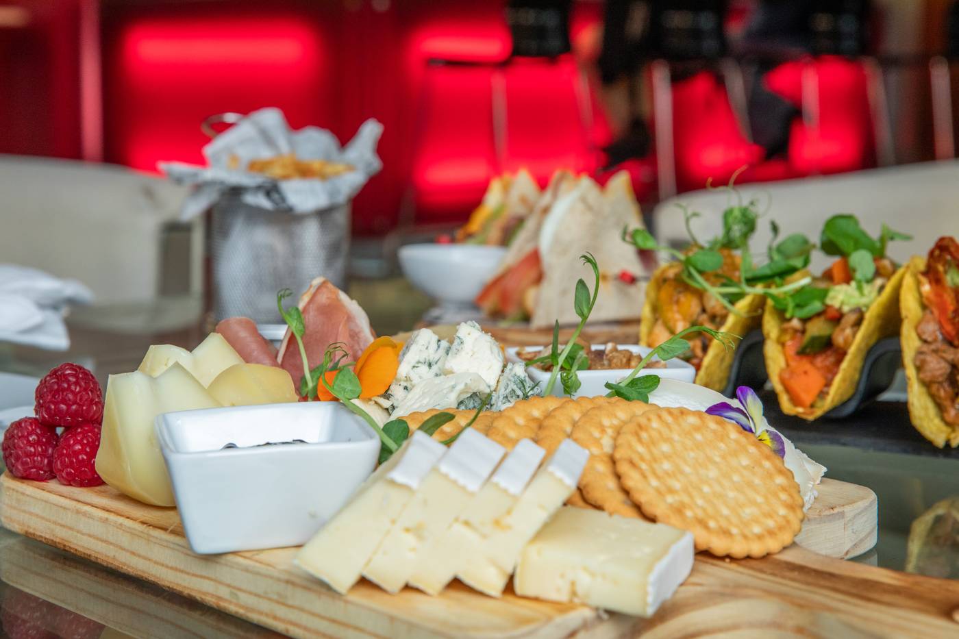 VIP-Executive-Arts-Hotel-Bar-28