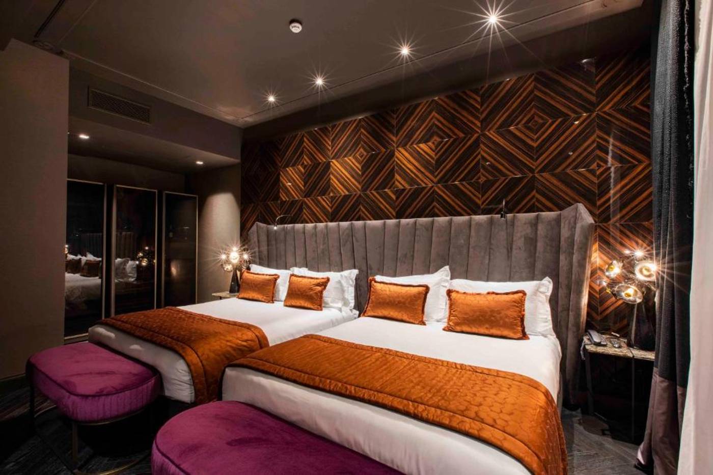 U-Visionary-Roma-Hotel-Room-18