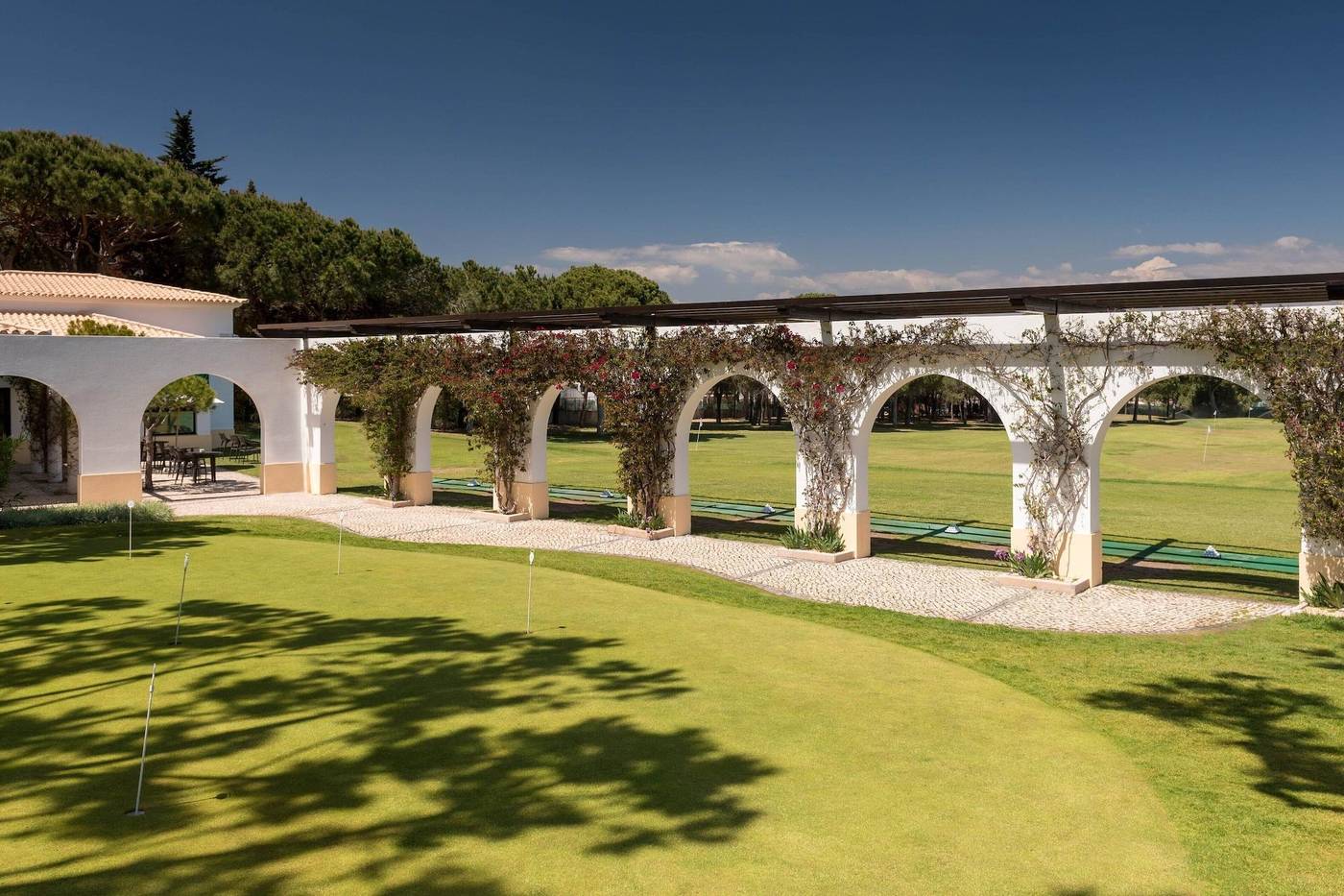 Pine-Cliffs-Hotel--a-Luxury-Collection-Resort-Sports-and-Entertainment-8