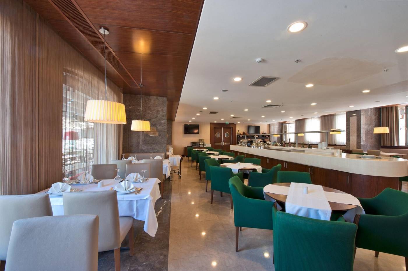 Grand-S-Restaurant-17