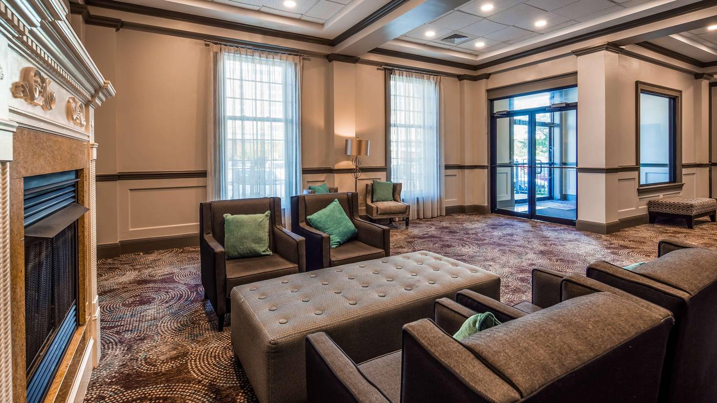 Best-Western-Adams-Inn-Quincy-Boston-Lobby-12
