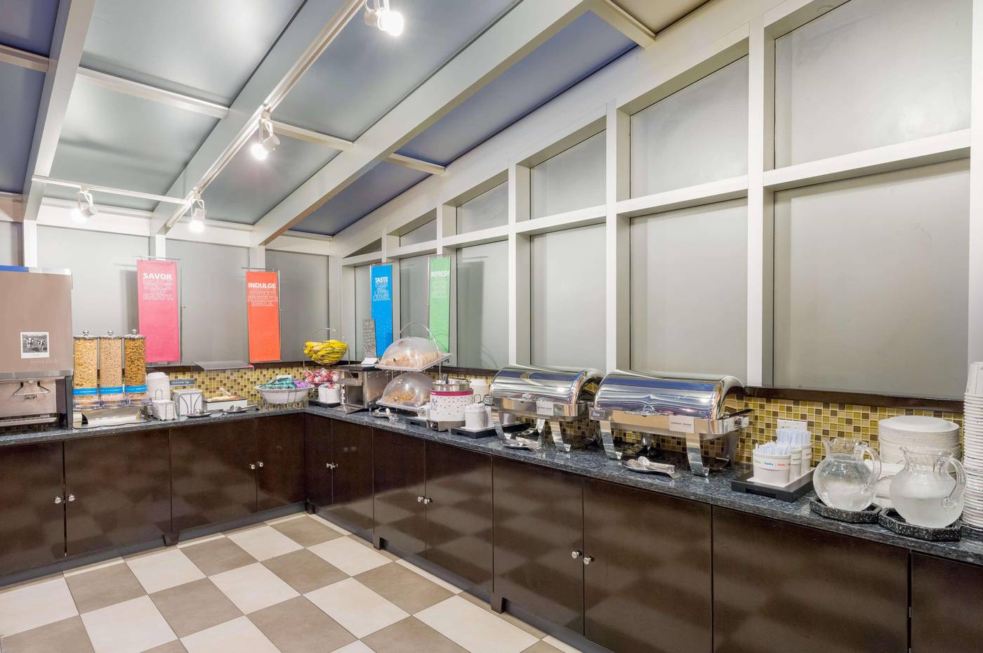 Hampton-Inn-Manhattan-Times-Square-South-Restaurant-26