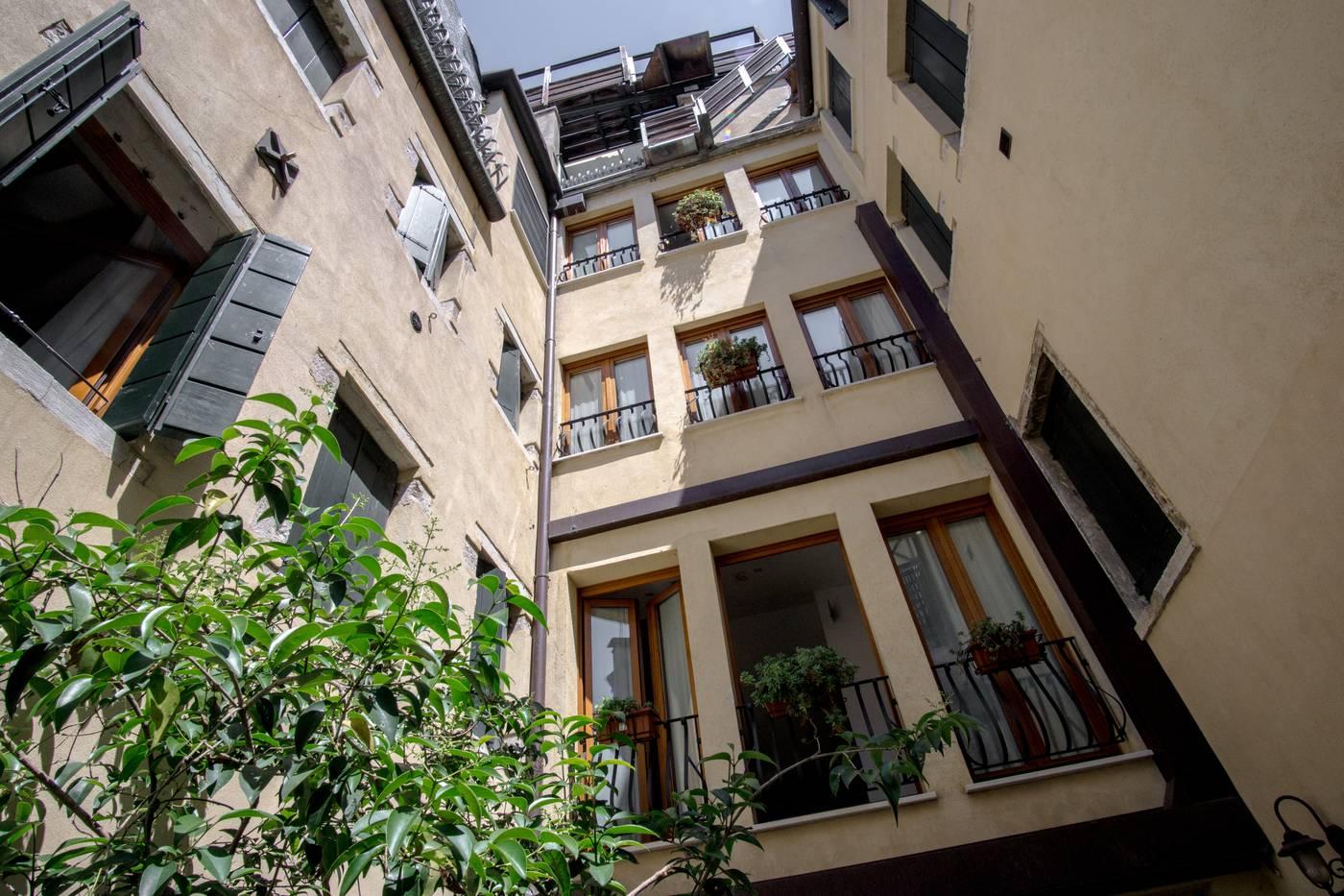 Antigo-Trovatore-Terrace-10