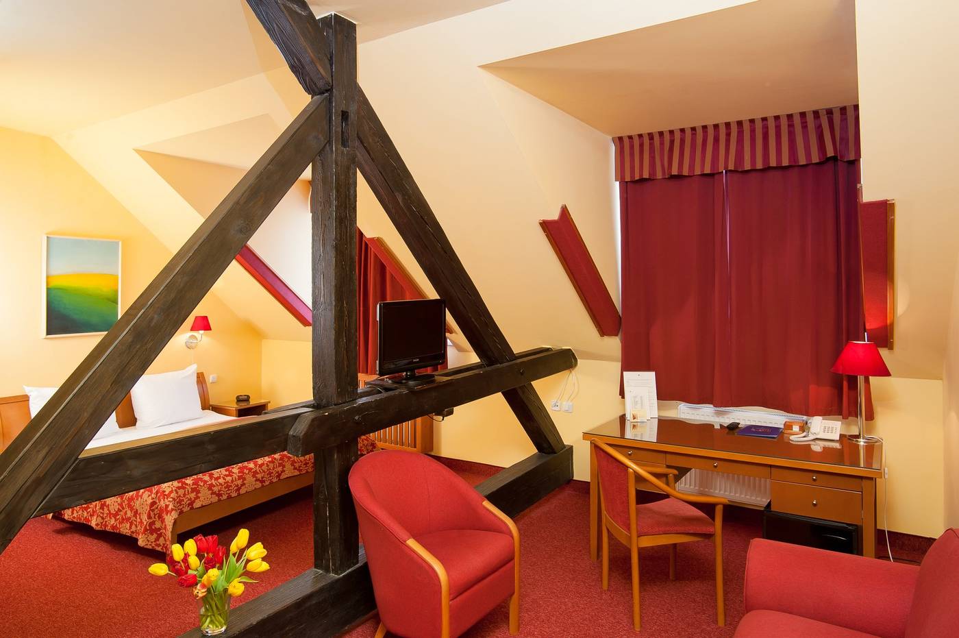 Cloister-Inn-Room-23