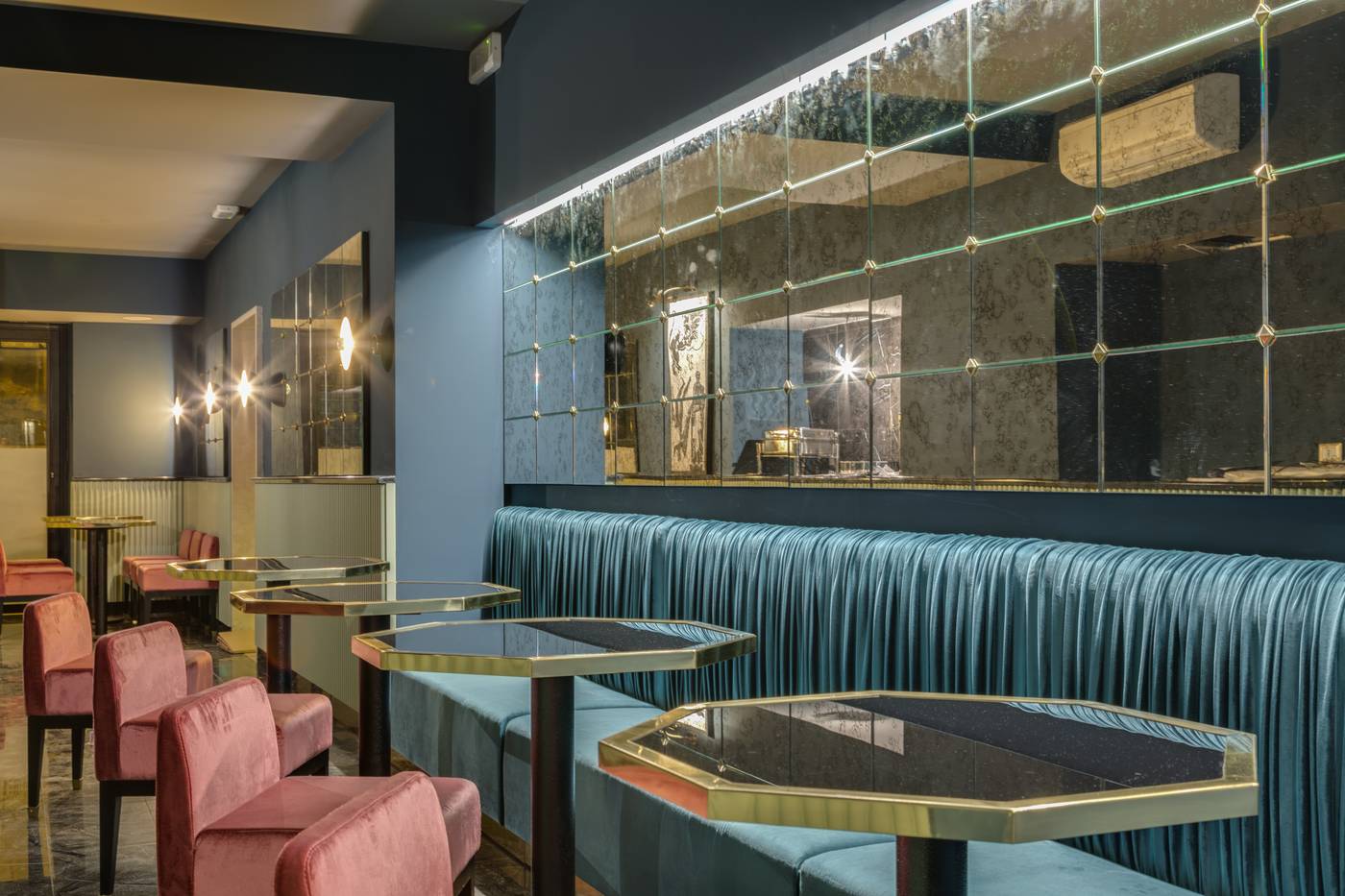 Otivm-Hotel-Lobby-11