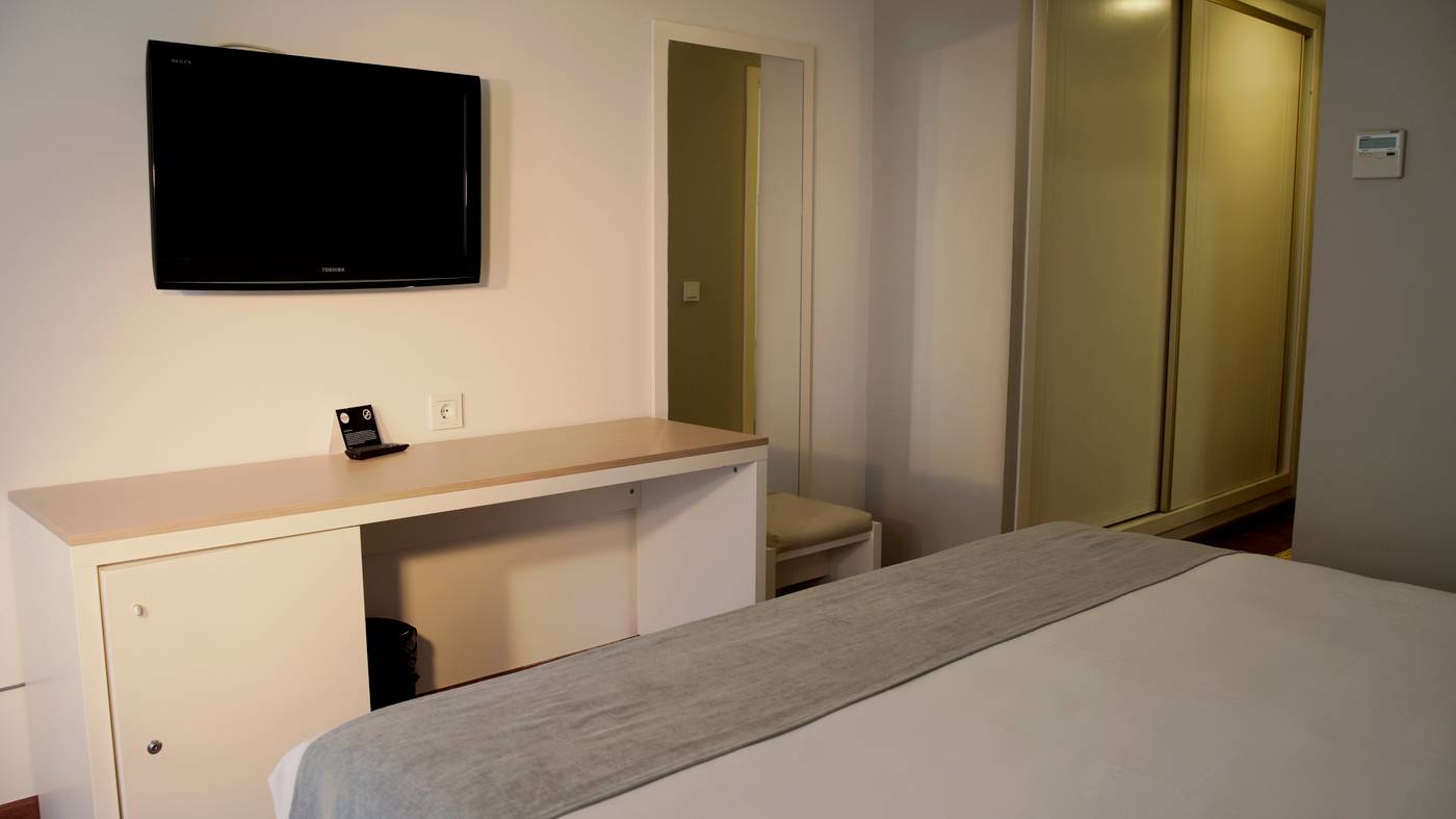 Hotel-Monterrey-Costa-Room-18